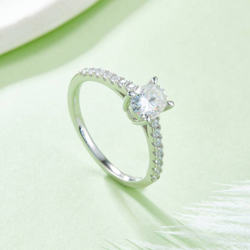 微镶蛋形S925银镀白金MoissaniteWomen's Ring1.0ctD级